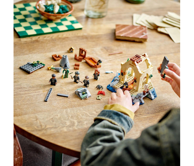 LEGO Harry Potter 76426 Dom na wodzie przy Hogwarcie™ - 1220607 - zdjęcie 11